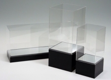  可配合公仔的造形製作專屬的公仔盒...